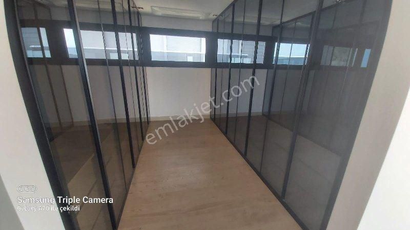 Izmir Cesme Ardic Sea View Detached Triplex Villa With Elevator And Pool, 6+2 Rooms - Görsel 32