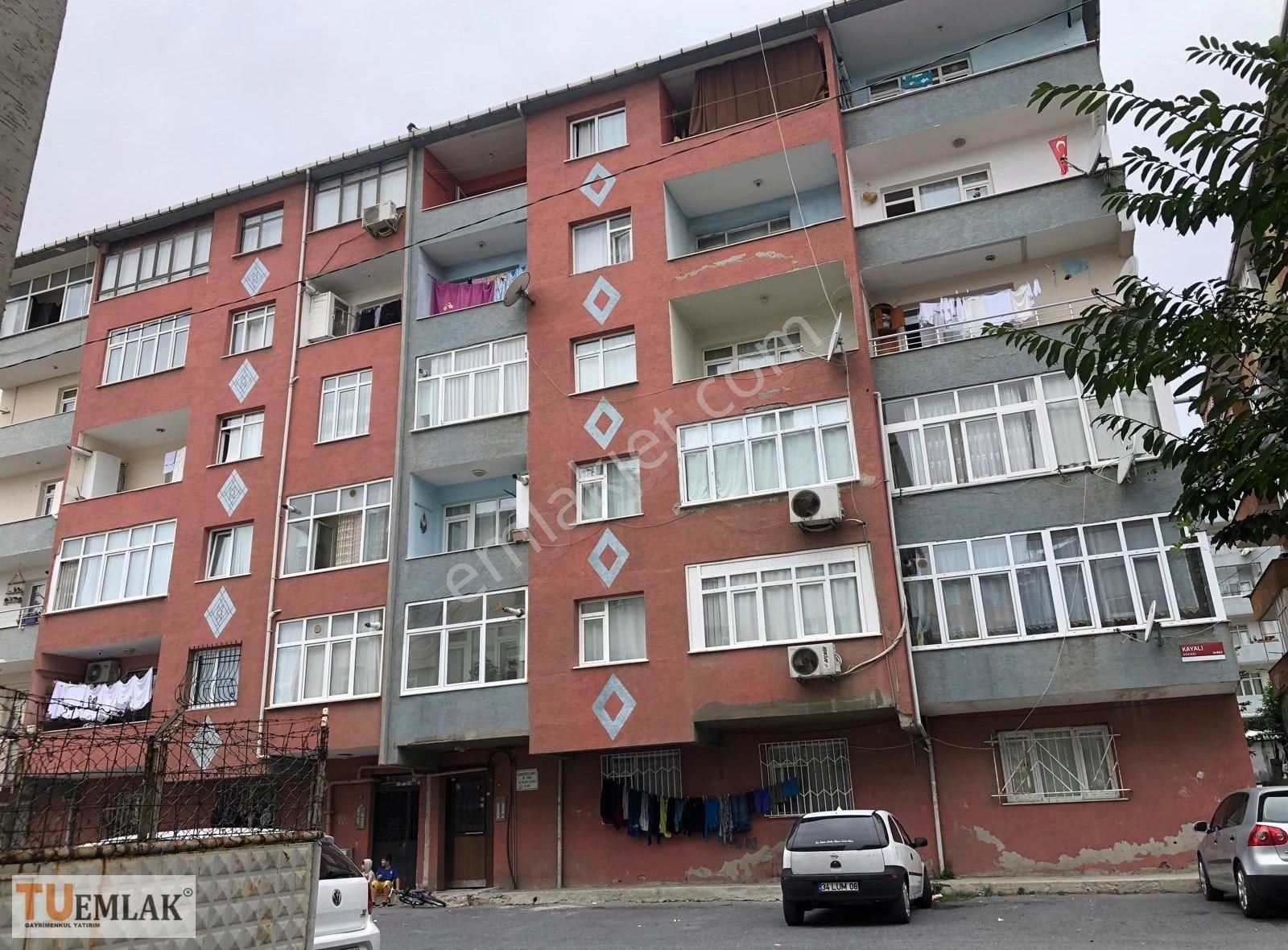 Küçükçekmece İnönü Kiralık Daire Sefaköy İnönü Mah Site İçi 2+1 5.kat Kiaralık Daire