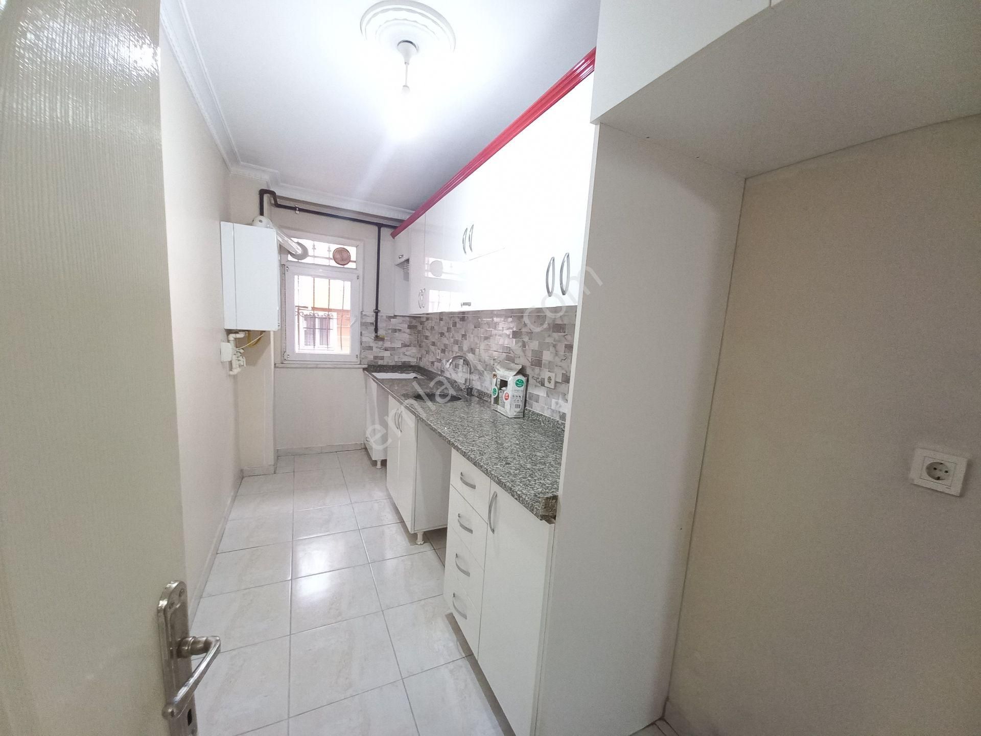 Gaziosmanpaşa Karlıtepe Okula Yakın Kiralık Daire Şeref Emlak Karlıtepe Mah.yüksek Giriş Daire 18.000 Tl