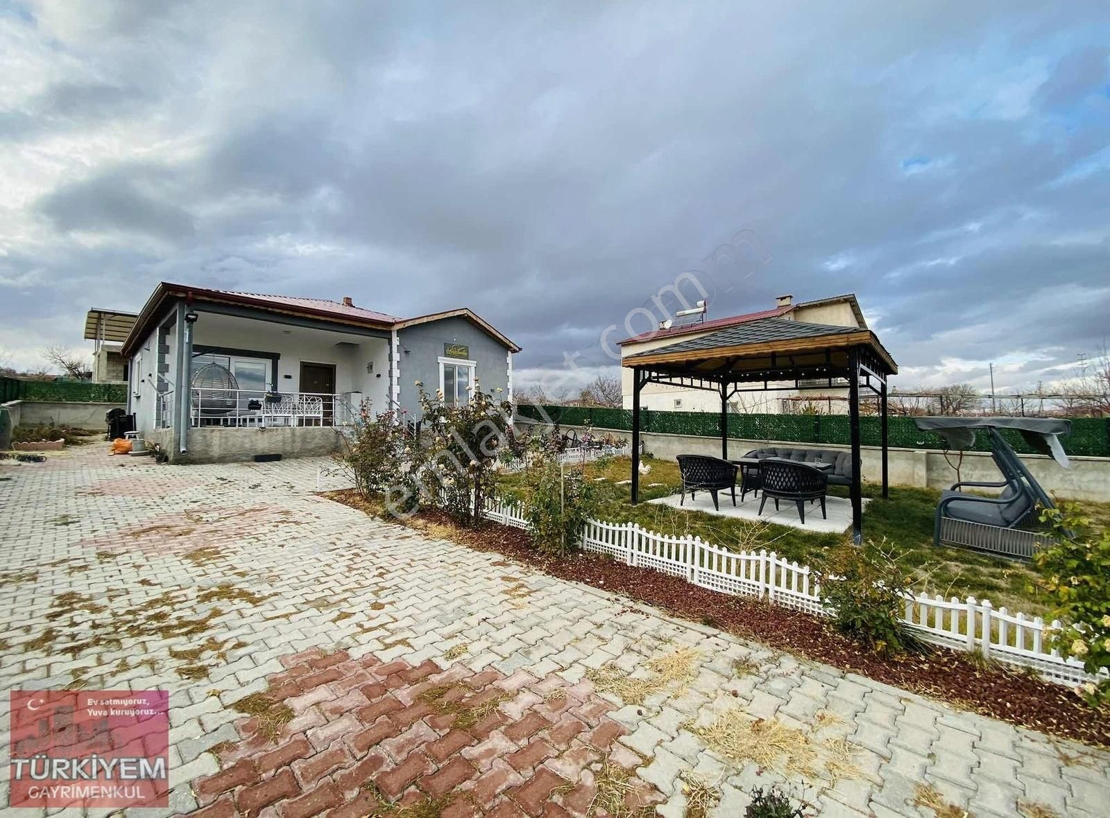 Melikgazi Büyük Bürüngüz Satılık Villa Hemen Oturulur, Eksiksiz Yapılı, Maaliyet Fiyatına Villa !!!