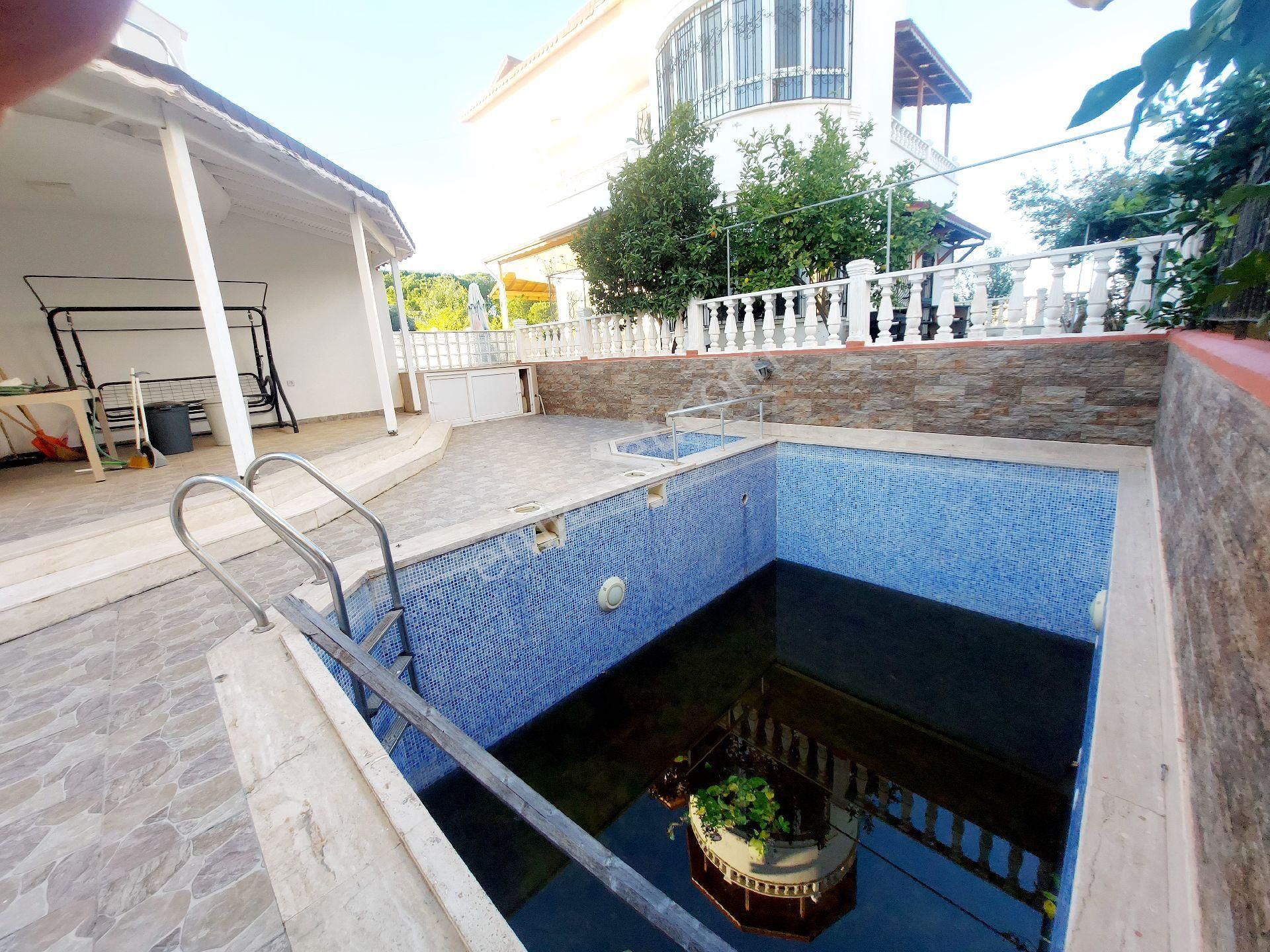 Didim Yeşilkentte Sahile 50m Full Eşyalı Deniz Manzaralı Havuzlu Villa - Görsel 3