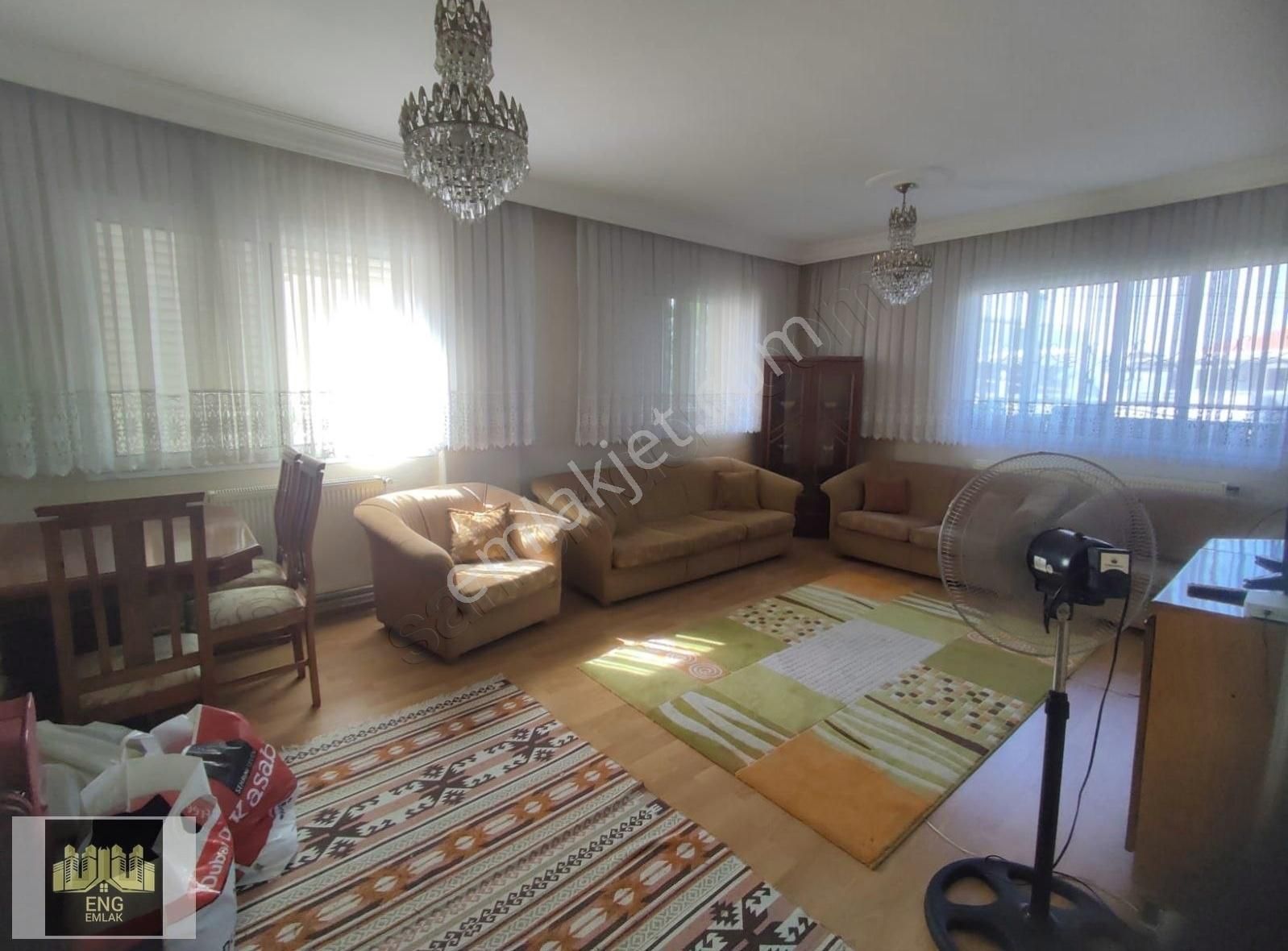 Buca Şirinkapı Kiralık Daire Şirinkapı Mahallesi'nde Kiralık 3+1 Ara Kat Eşyalı Daire