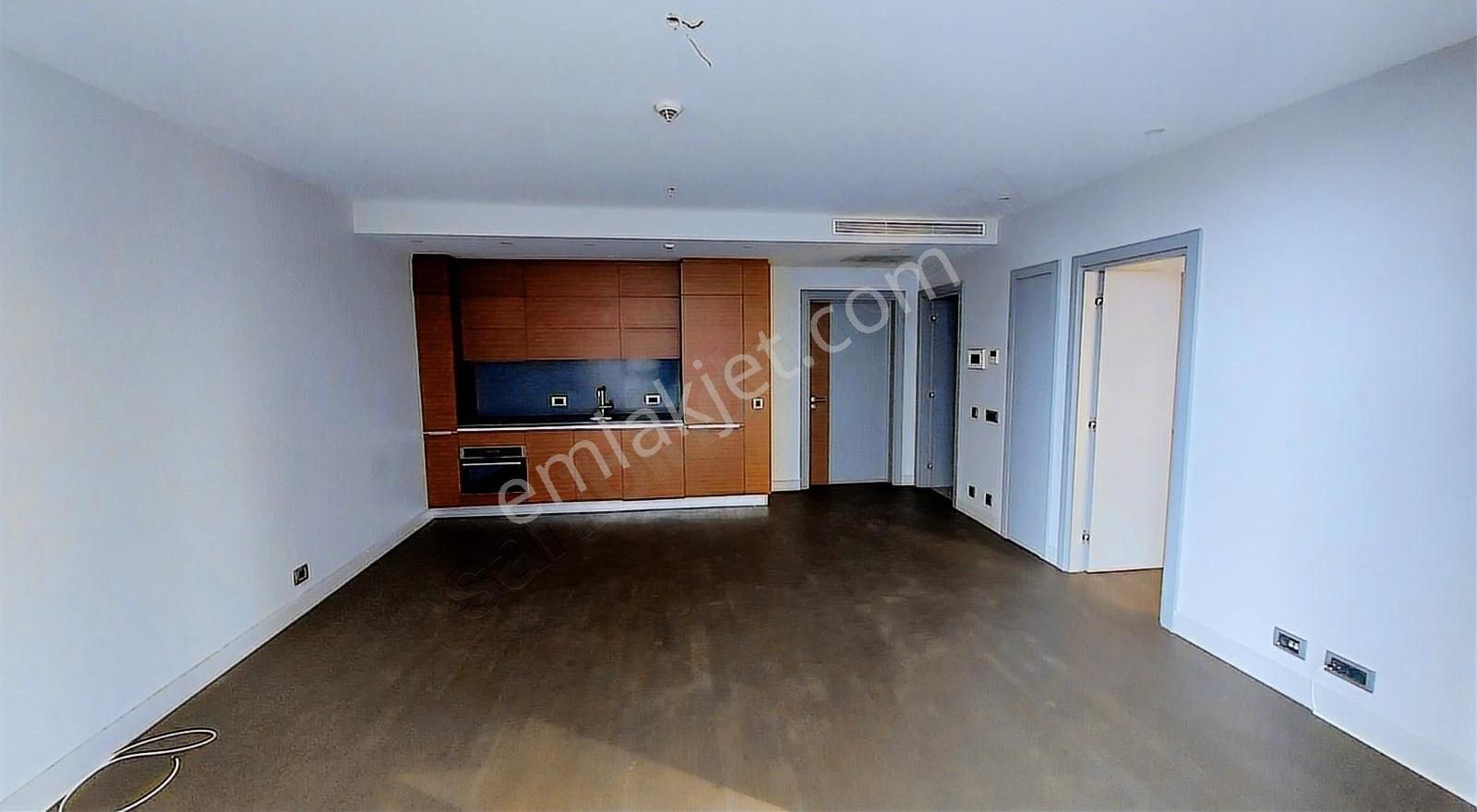 Bakırköy Ataköy 7-8-9-10. Kısım Kiralık Residence Prıme'dan Selenium Retro'da 78m2 Balkonlu Boş Kiralık 1+1 Daire