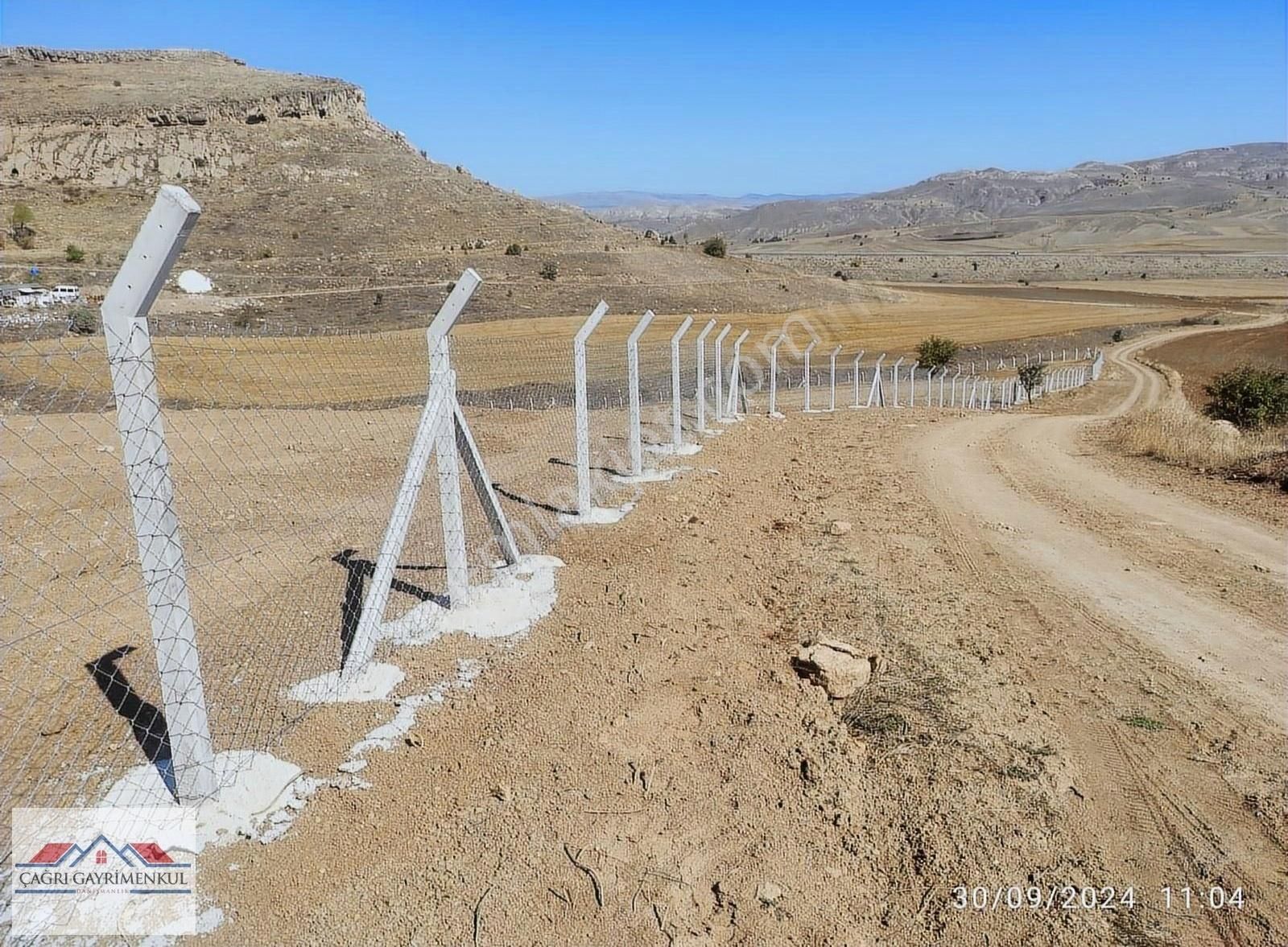 Sivas Merkez Bingöl Köyü Satılık Tarla İşhan Tokiye 7 Km. Bingölde Göle Yakın Tapulu Bahçe