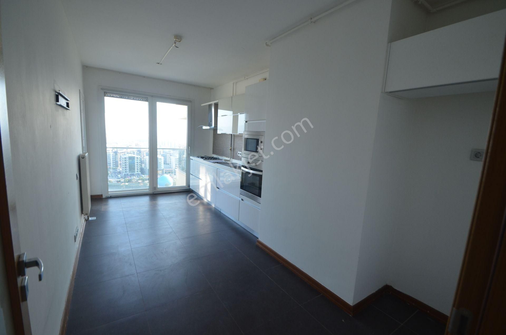 Park Yaşam Mavişehir'de Kiralık Deniz Manzaralı Büyük Tip 2+1 - Görsel 3