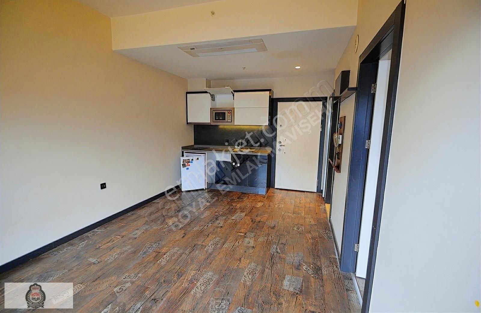 Avcılar Effect'te Son Katta Yanyana Satılık 2 Adet 1+1 Daire - Görsel 4