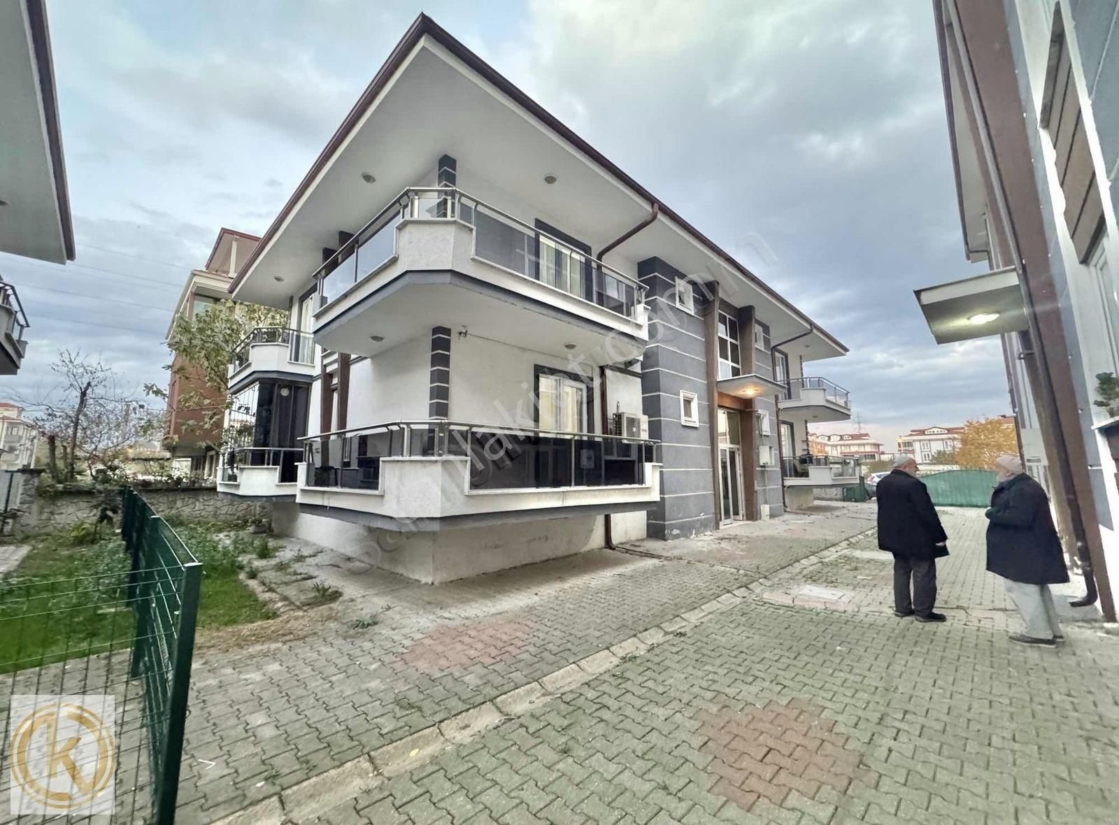 Erenler Erenler Satılık Daire Kaymak Emlaktan Erenler'de Ada Avm Civarı 2+1 105m2 Satılk Daire