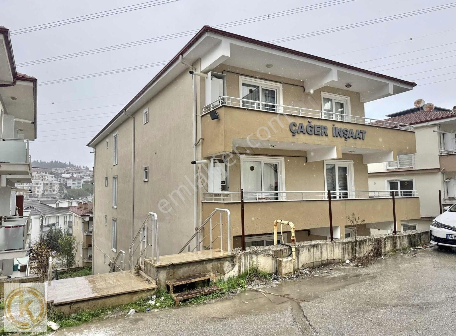 Serdivan Kemalpaşa Satılık Daire Kaymak Emlaktan Serdivan Kemalpaşa'da 2+1 75 M2 Satılık Apart