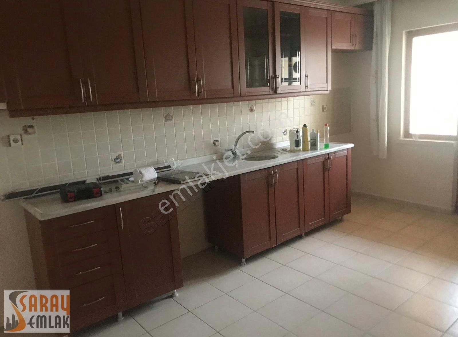 Mamak Aşık Veysel Kiralık Daire 325 Caddede 4+1+kiler 2 Banyolu 1.kat Ön Cephe 150m2