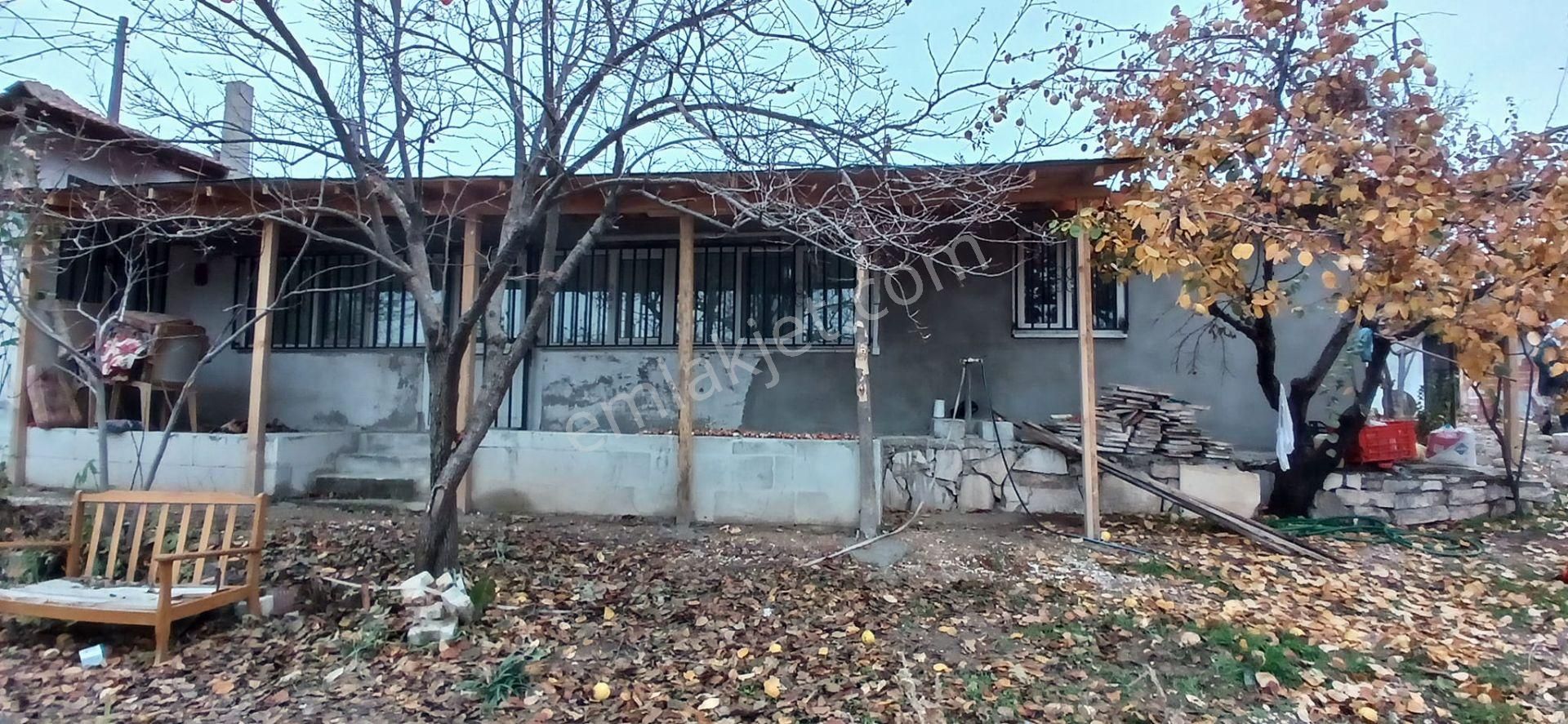 Bilecik Bilecik Merkez Satılık Çiftlik Evi Bilecik Merkez Yeniköyde Satılık Bağ,bahçe, Ve Evi