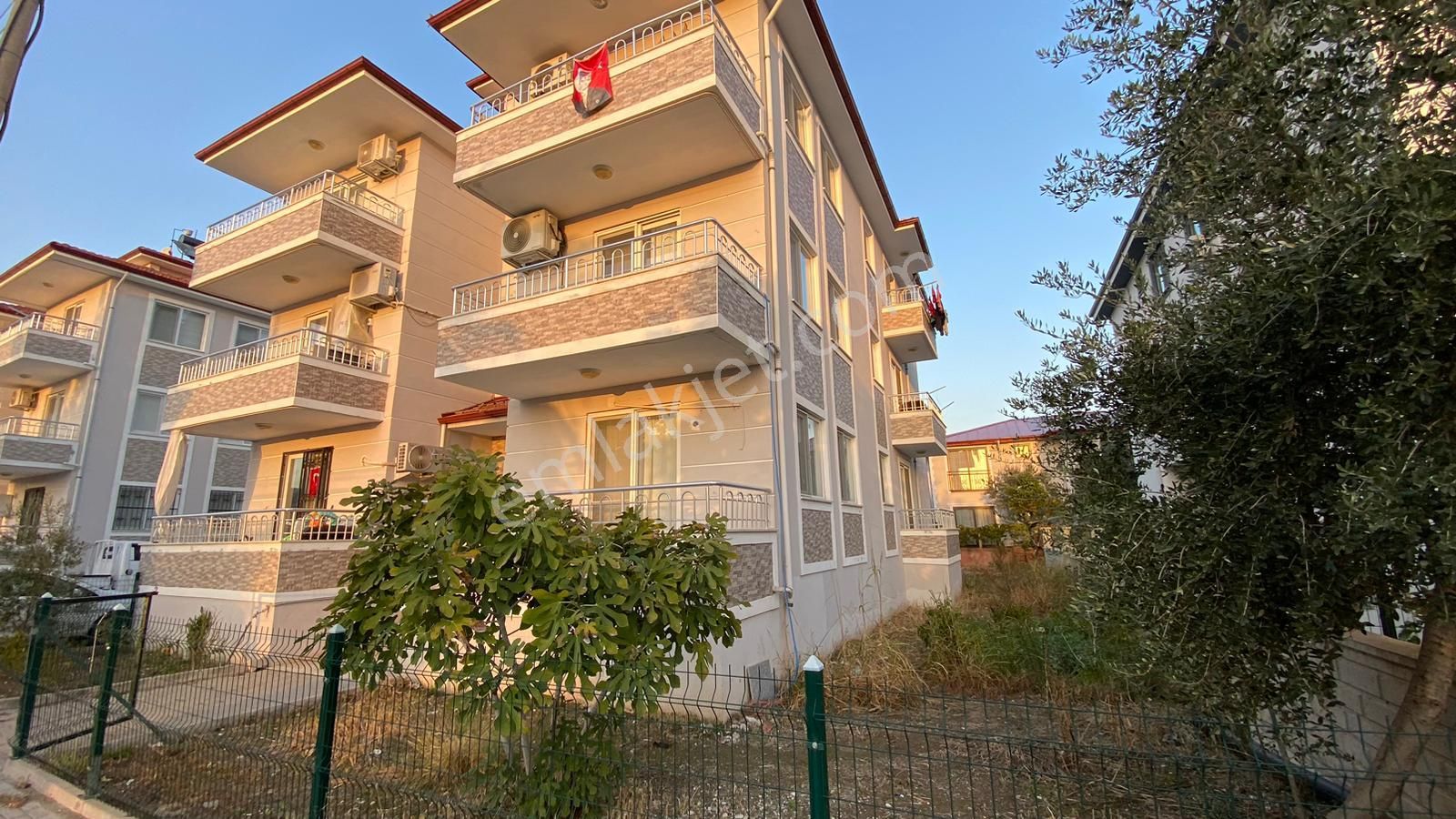 Ortaca Cumhuriyet Satılık Daire Ortaca Cumhuriyette 2+1 85m2 Kapalı Mutfak Daire Satılık