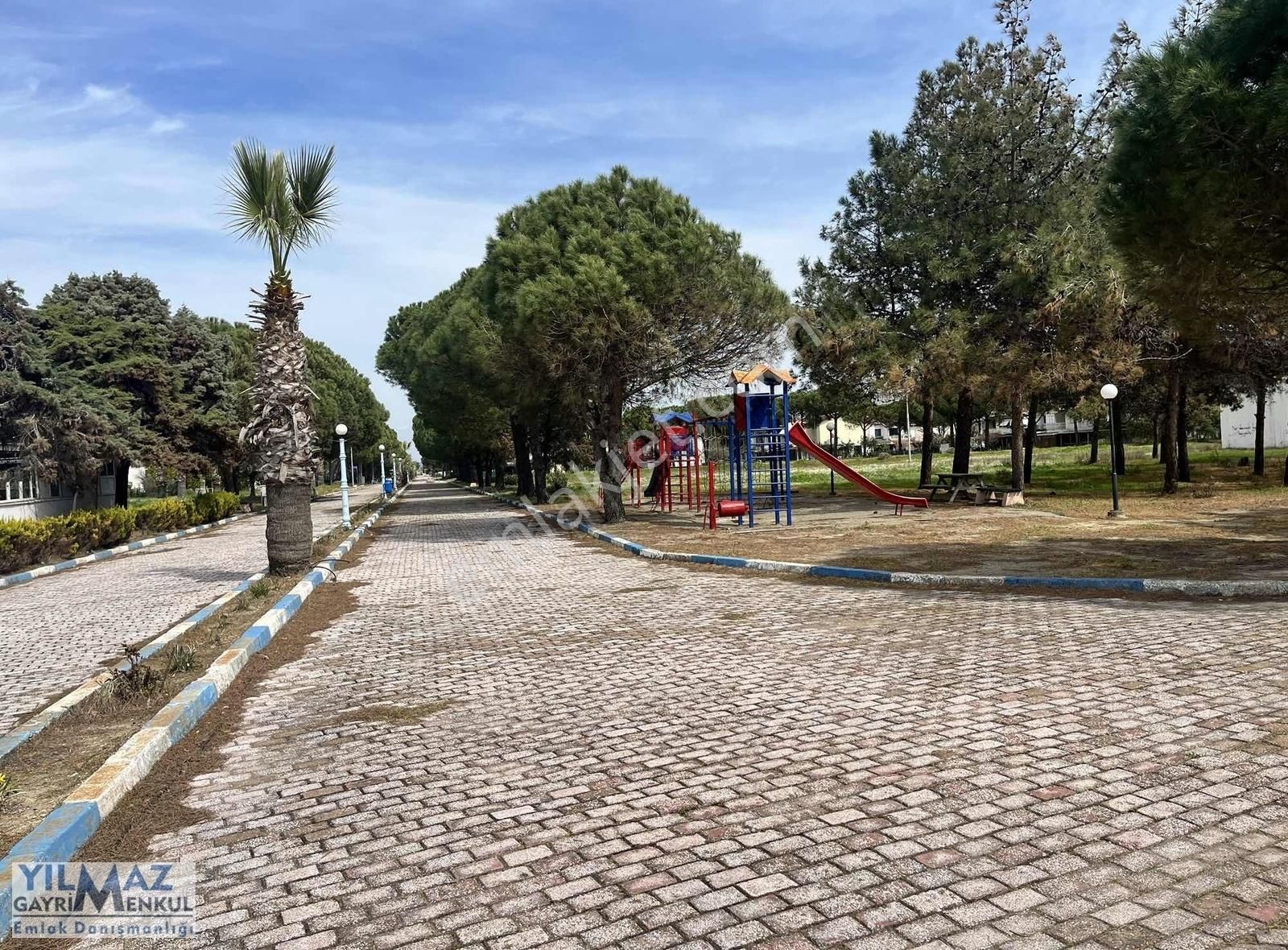Çandarlı Tatil Köyünde Villa İmarlı Satılık Arsa - Görsel 14