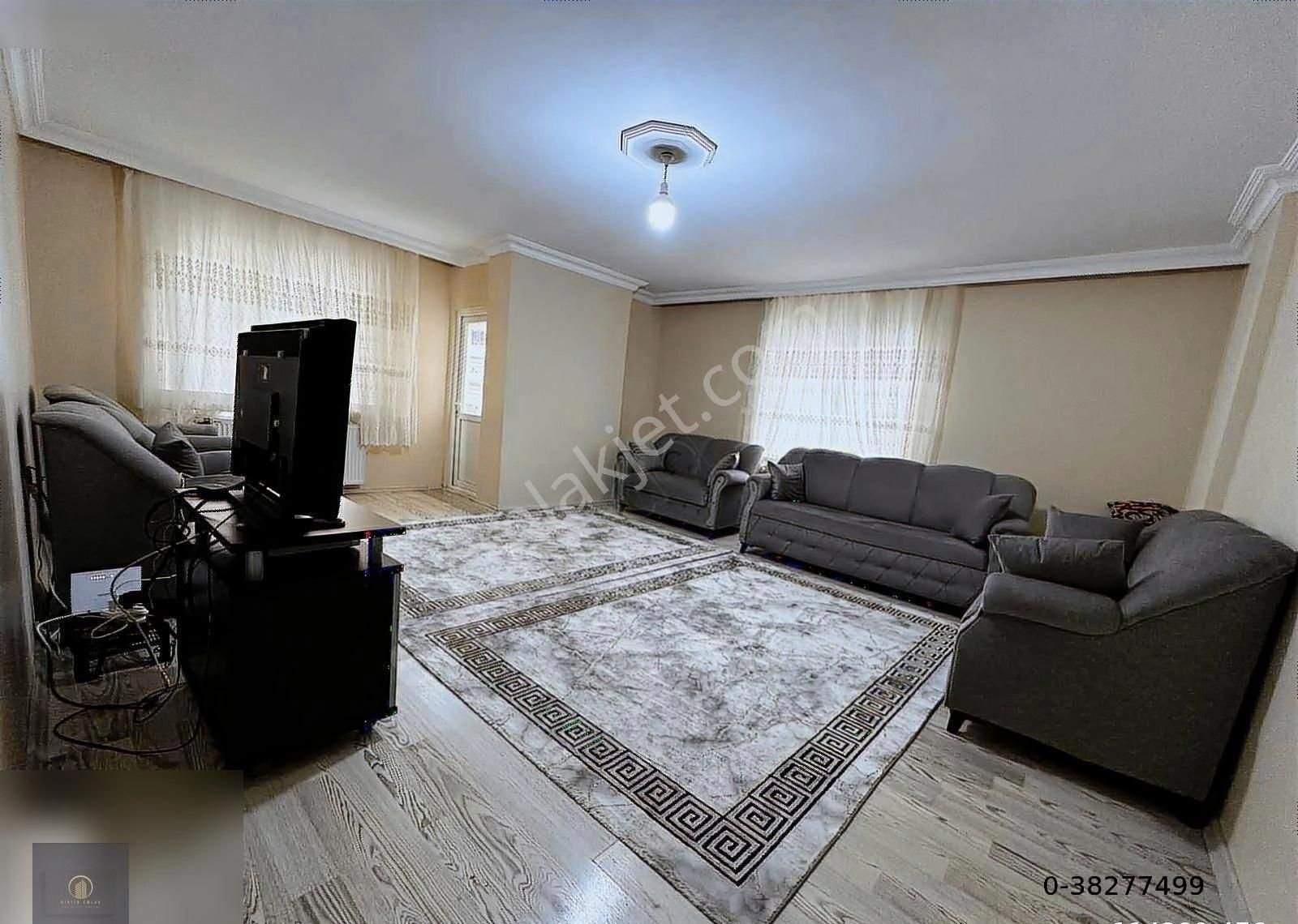 Çerkezköy De Cadde Üzerinde Salık 3+1 Daire