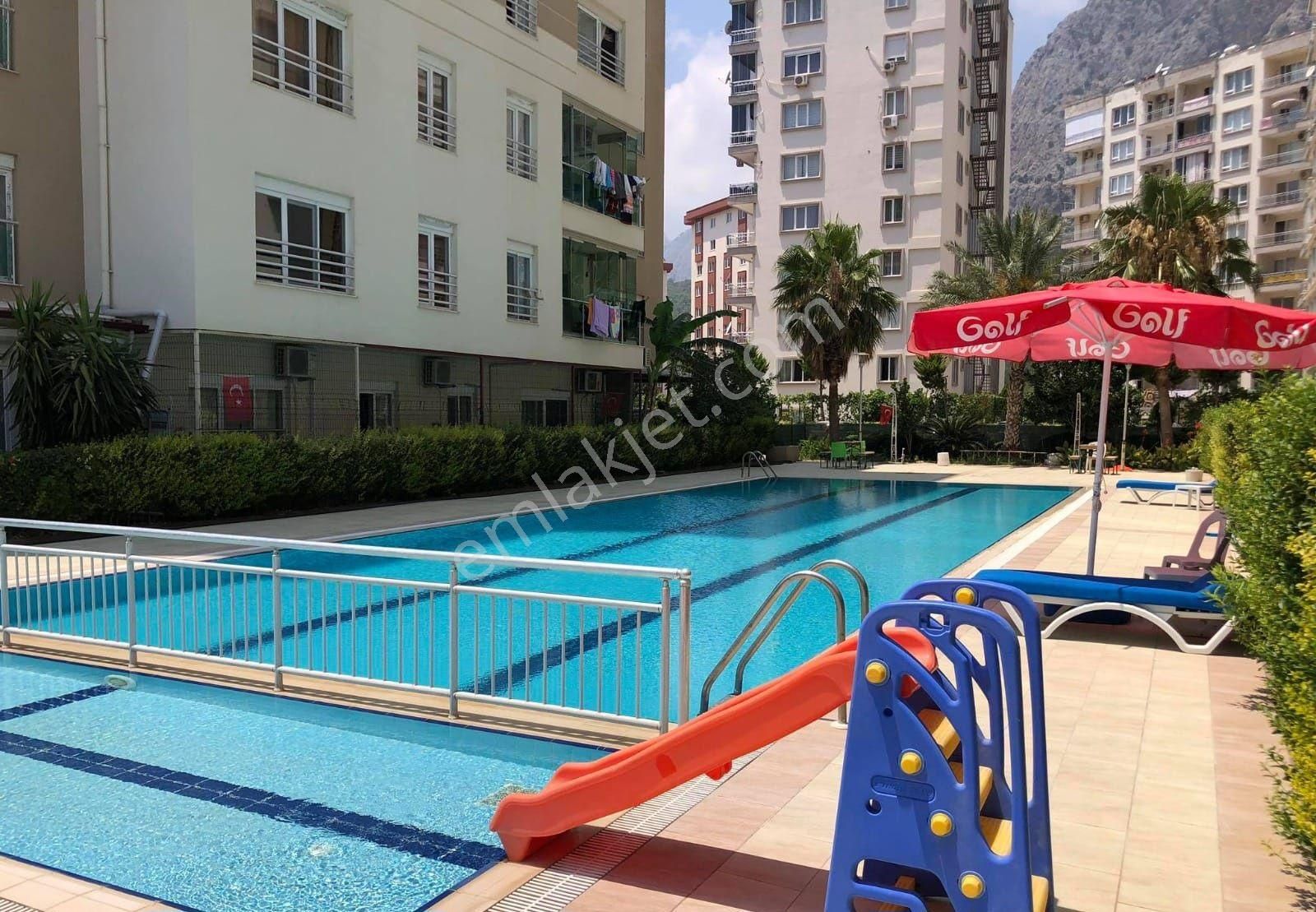 Konyaaltı Sarısu Satılık Daire Antalya Konyaaltı Sarısu'da Havuz Manzaralı Ful Eşyalı Satılık 1+1 Residence Daire