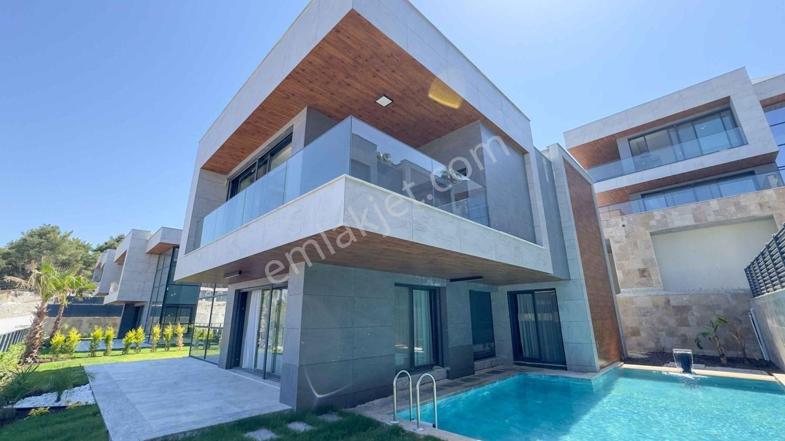 Kuşadası Kadınlar Denizi Satılık Villa Kuşadası Kadınlar Denızınde Ultra Lux 4+1 Vılla