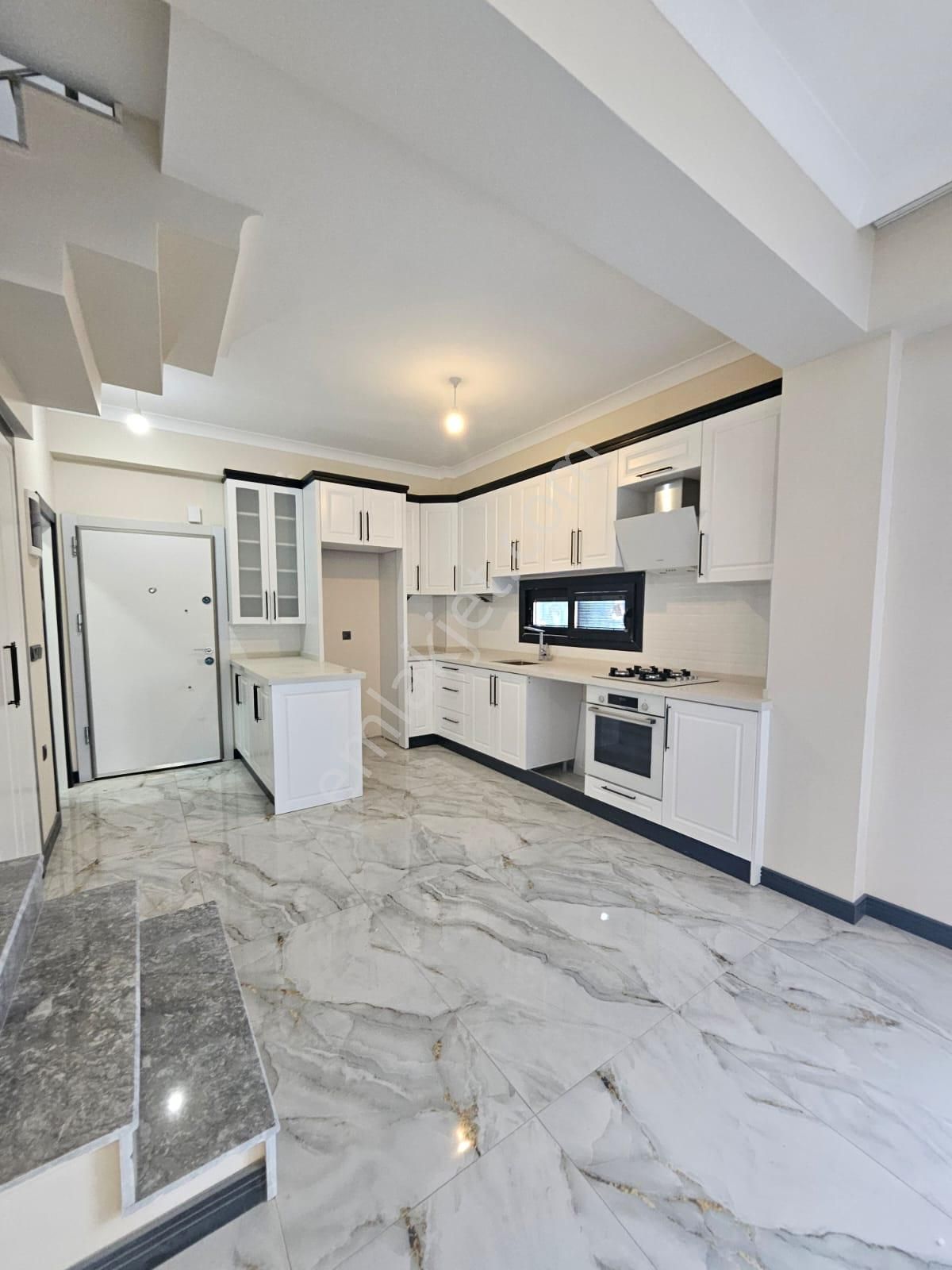 Altınoluk Avcılar Da 3+1 Denize 350 M Mesafede Sıfır Satılık Villa - Görsel 16