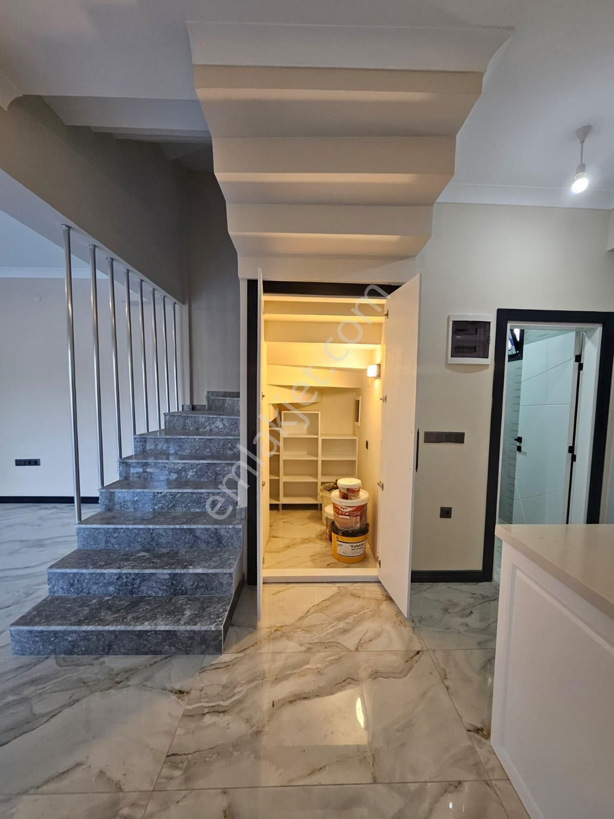 Altınoluk Avcılar Da 3+1 Denize 350 M Mesafede Sıfır Satılık Villa - Görsel 10