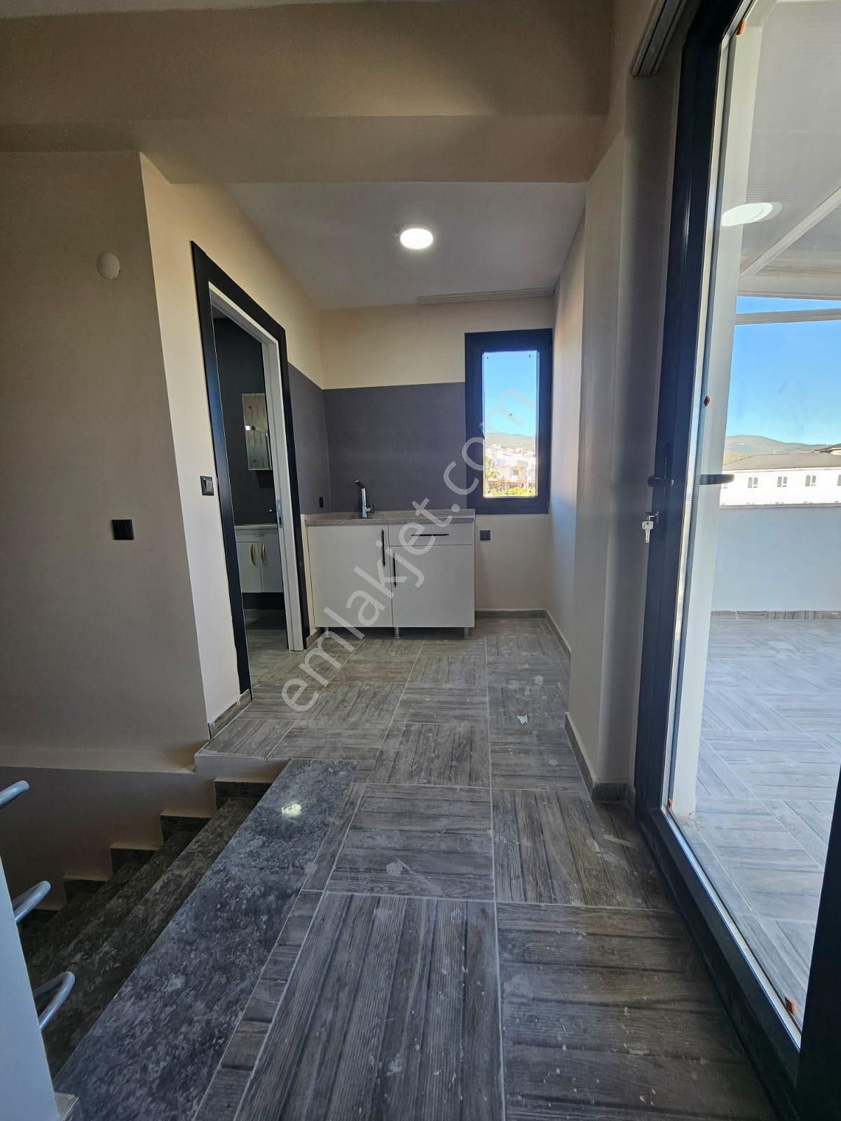 Altınoluk Avcılar Da 3+1 Denize 350 M Mesafede Sıfır Satılık Villa - Görsel 21