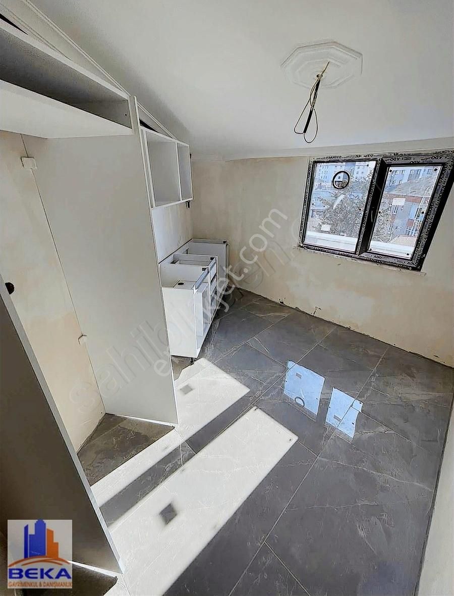 Ümraniye Namık Kemal Mah. 220 Mt Kare Net 7+1 - Görsel 5