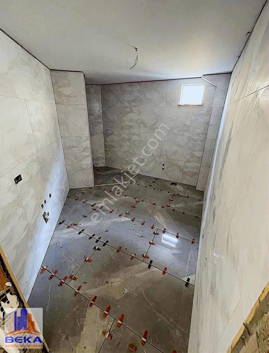 Ümraniye Namık Kemal Mah. 220 Mt Kare Net 7+1 - Görsel 21