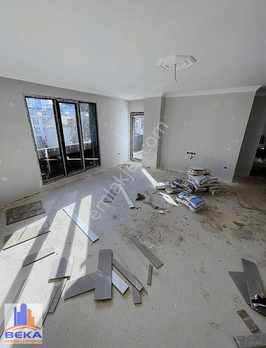 Ümraniye Namık Kemal Mah. 220 Mt Kare Net 7+1 - Görsel 2