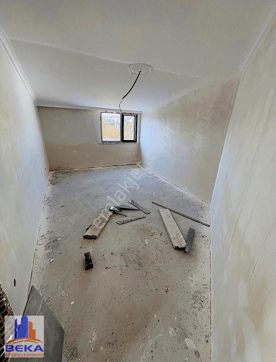 Ümraniye Namık Kemal Mah. 220 Mt Kare Net 7+1 - Görsel 16