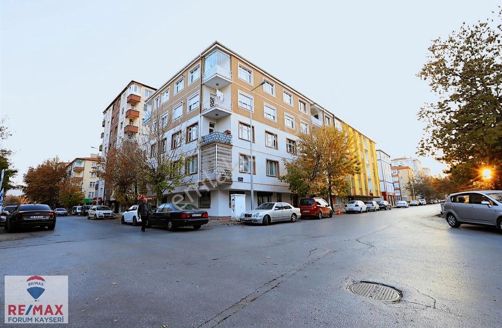 Melikgazi Hunat Kiralık Daire N.m.baldöktü Anadolu Lisesi Yanı 3+1 Kiralık Daire