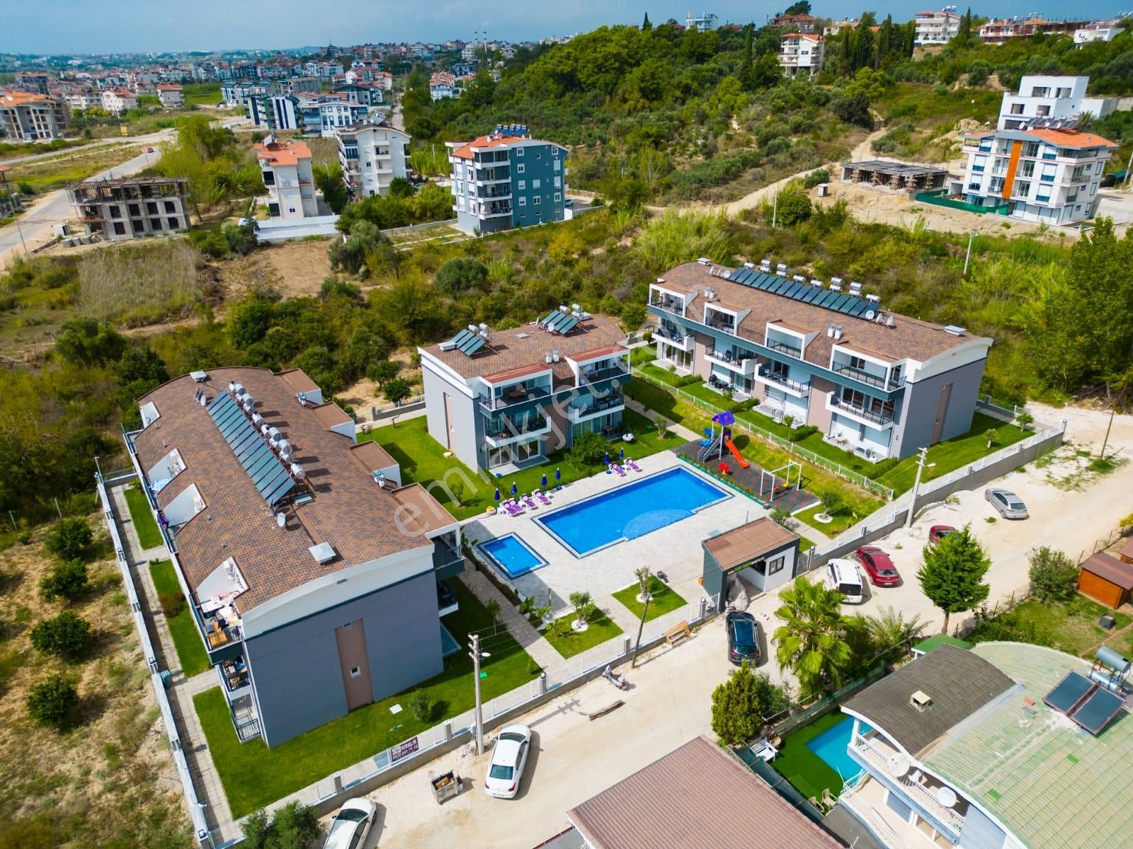 Manavgat Ilıca Satılık Daire İdamaxtan Ilıcada Site İçerisinde Satılık 2+1 Bahçeli Lüks Daire