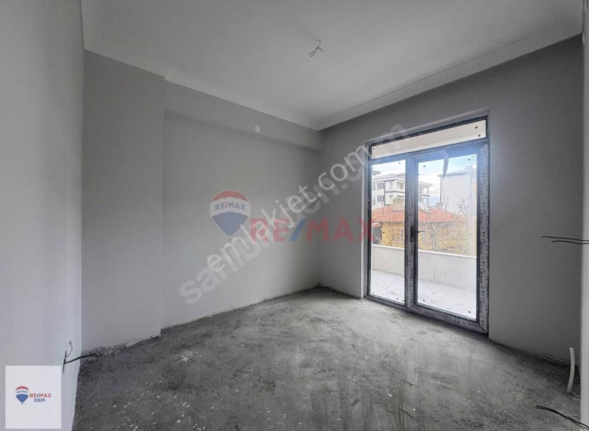 Erzincan Merkez Hocabey Satılık Daire Remax Dem Den Hocabey Mahallesinde Satılık 2+0 Daireler