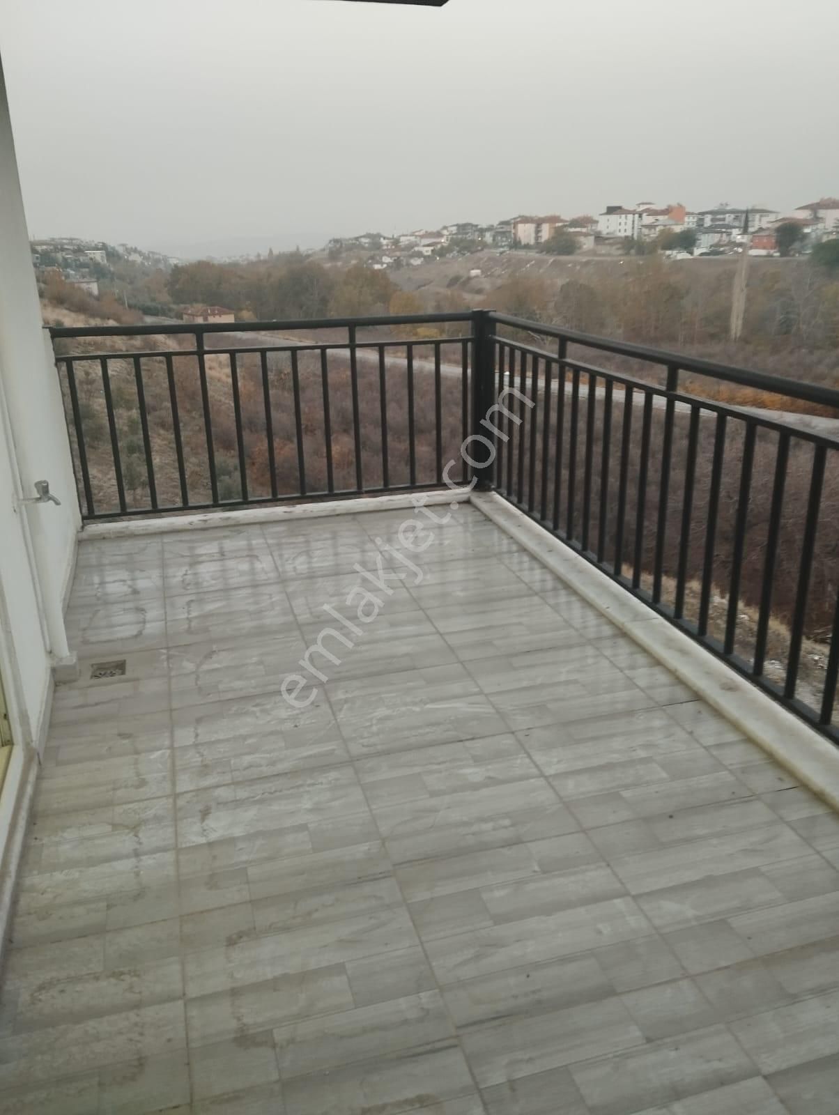 Merkezefendi Bahçelievler Kiralık Daire Denipolün Arkasında Geniş 3+1 Daire