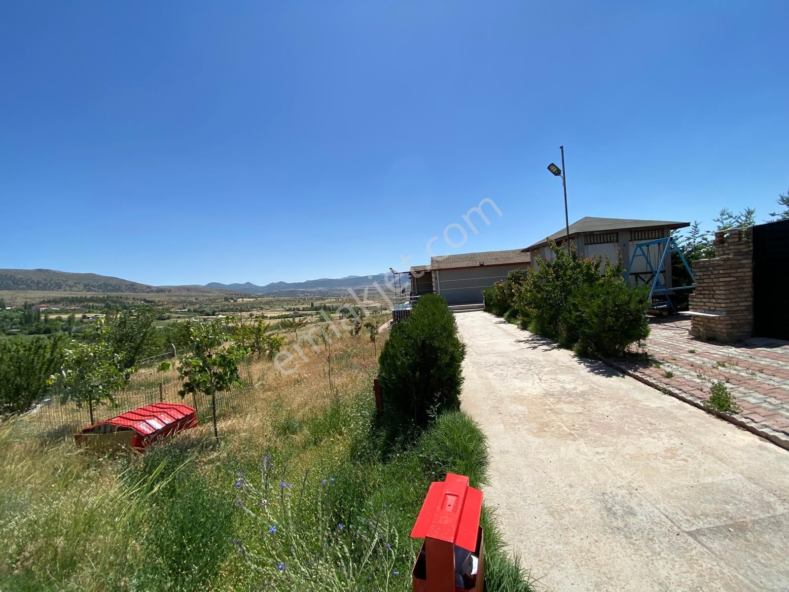 Meram Kızılören Satılık Bağ & Bahçe Kızılören Bağlar Mevkinde Her Şeyi Hazır Kurulu Bahce Evi