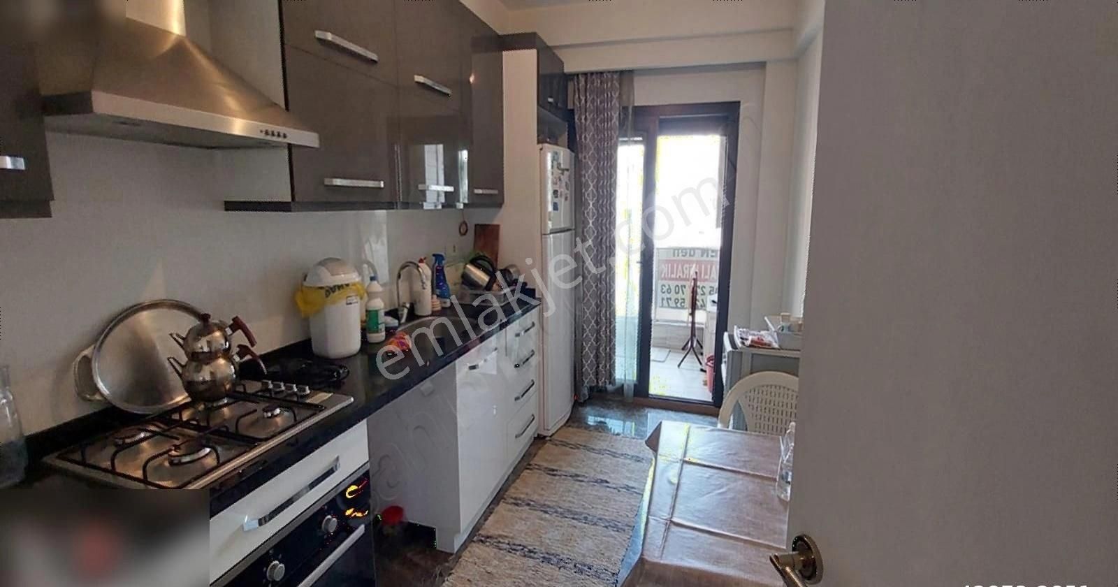 Karşıyaka Fikri Altay Kiralık Daire Nergiz Fikri Altayda Eşyalı 2+1 Temiz Kiralık Daire