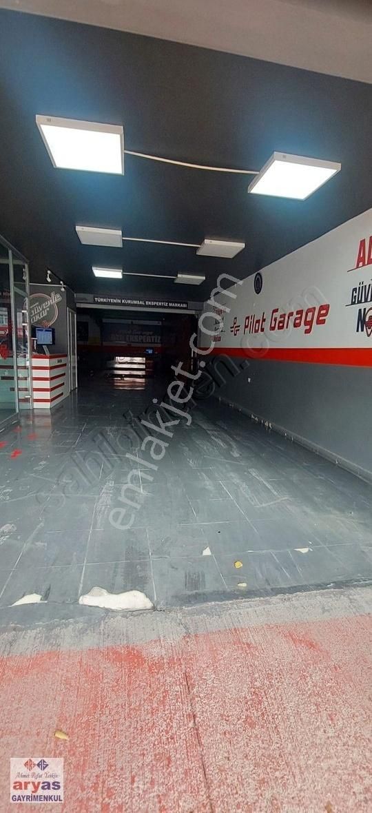 Cadde Üzerinde 5 Katlı Bina - Görsel 9