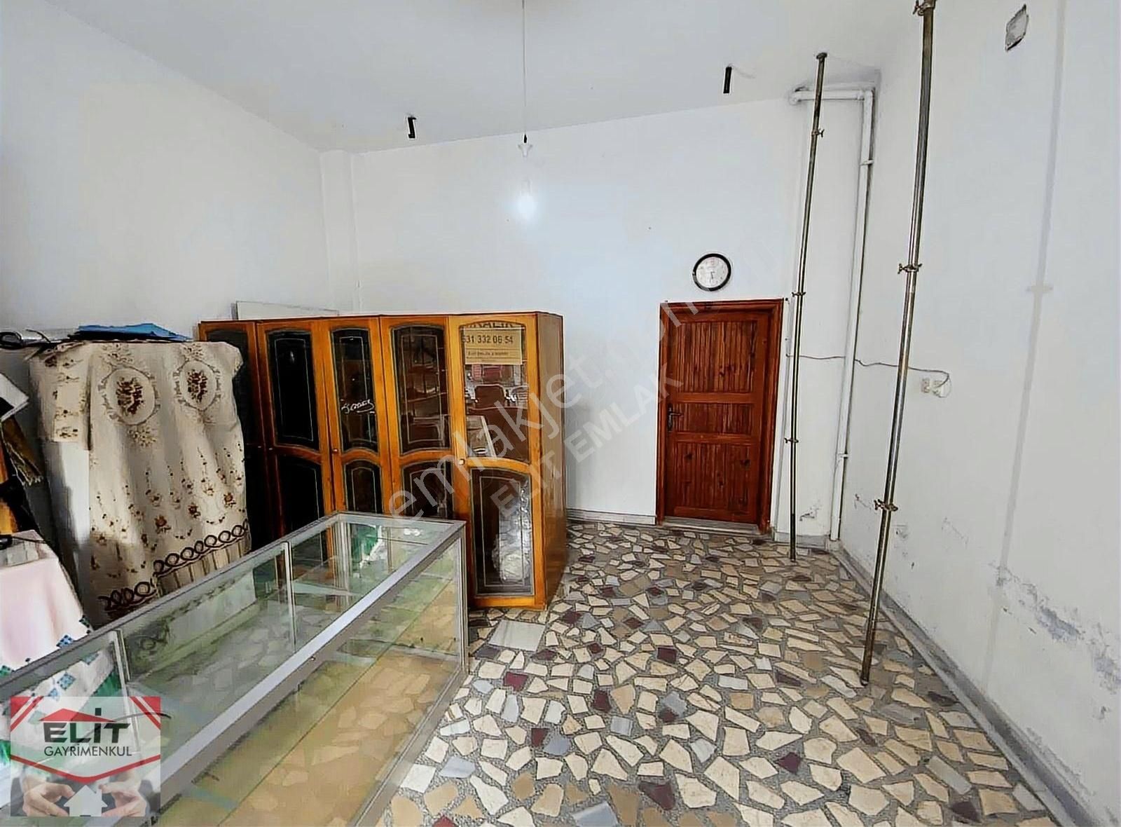 Karasu İncilli Kiralık Dükkan & Mağaza Çarşı Merkezde 72 M2 Dükkan