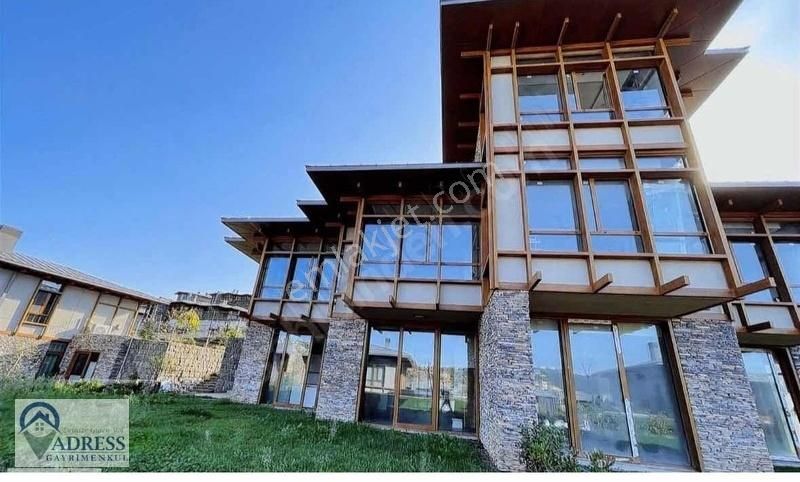 Beykoz Riva Satılık Villa Düşler Vadisi Taşınmaya Hazır Kış Bahçeli B2 Tipi Satılık Villa