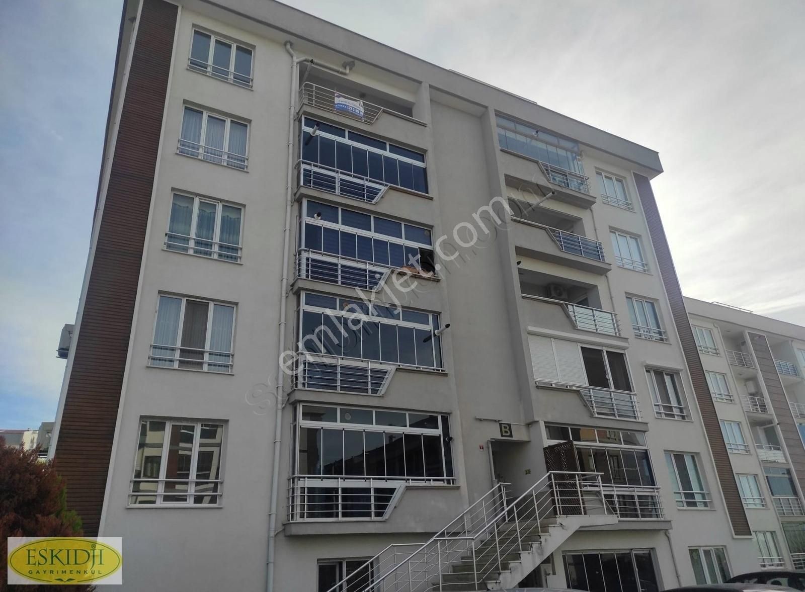 Çanakkale Merkez Kepez Bld. (Cumhuriyet) Kiralık Daire Çanakkale Kepez Diş Has. Yakın Site İçerisinde Kiralık 3+1 Daire