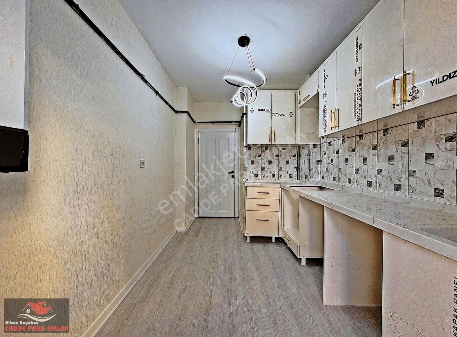 Keçiören İncirli Satılık Daire İncirli^de_cadde_üzeri_ara_kat_bağımsız_salon_masrafsz_125m²_3+1