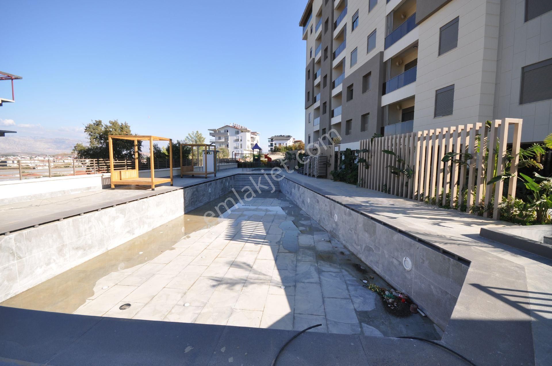 Sarilarda 5 Yildiz Otel Konseptınde 1+1 2+1 Gavuzlu Asansörlü Hamam Fitnes - Görsel 3