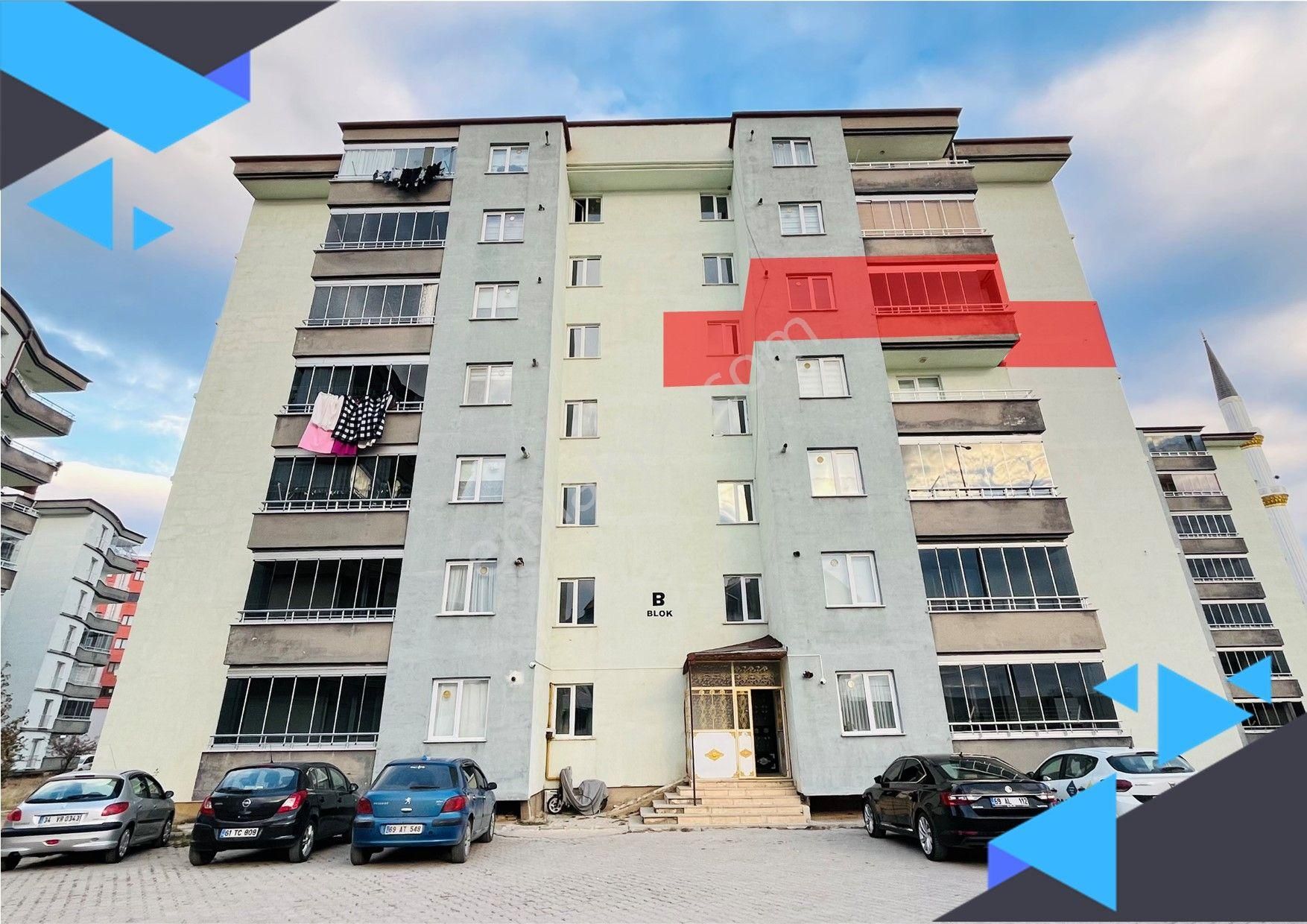 Bayburt Merkez Şingah Satılık Daire Ihlamurkent Sitesinde Temiz Ve Düzenli Apartmanda Satılık 3+1 Daire