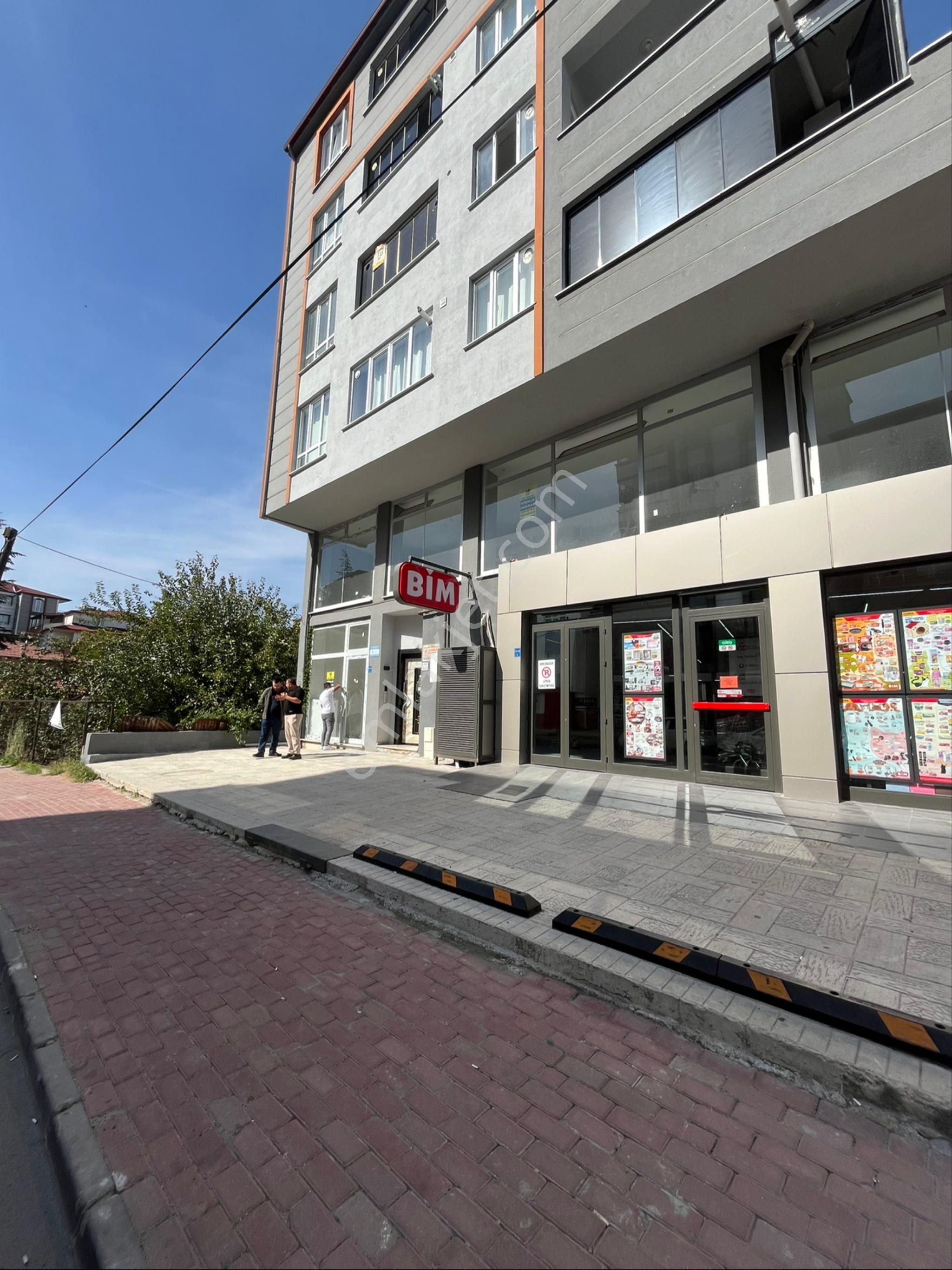 Kapaklı Cumhuriyet Kiralık Dükkan & Mağaza Kapaklı Sur İnşaattan Vatan Caddesinde Kiralık Dükkan