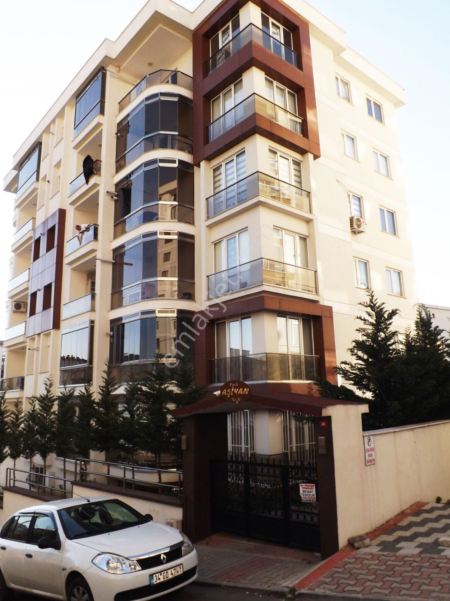 Kartal Hürriyet Satılık Daire Mertcan Dan Ebeveyn Banyolu 3+1 120m2 İskanlı Ankastreli