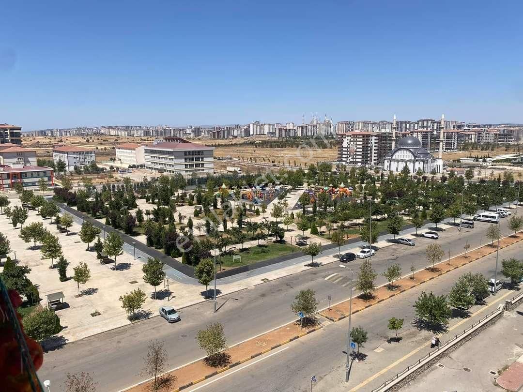 Şahinbey Mavikent Kiralık Daire Yücedağ'dan Gaziantep Şahinbey Mavikent 3.etap 2+1 Cam Balkonlu Kiralık Daire....