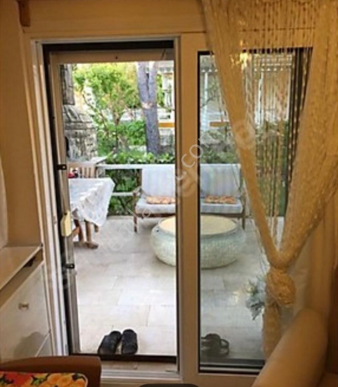 Çeşme Germiyanda Bahçeli Şirin Yazlık - Görsel 3