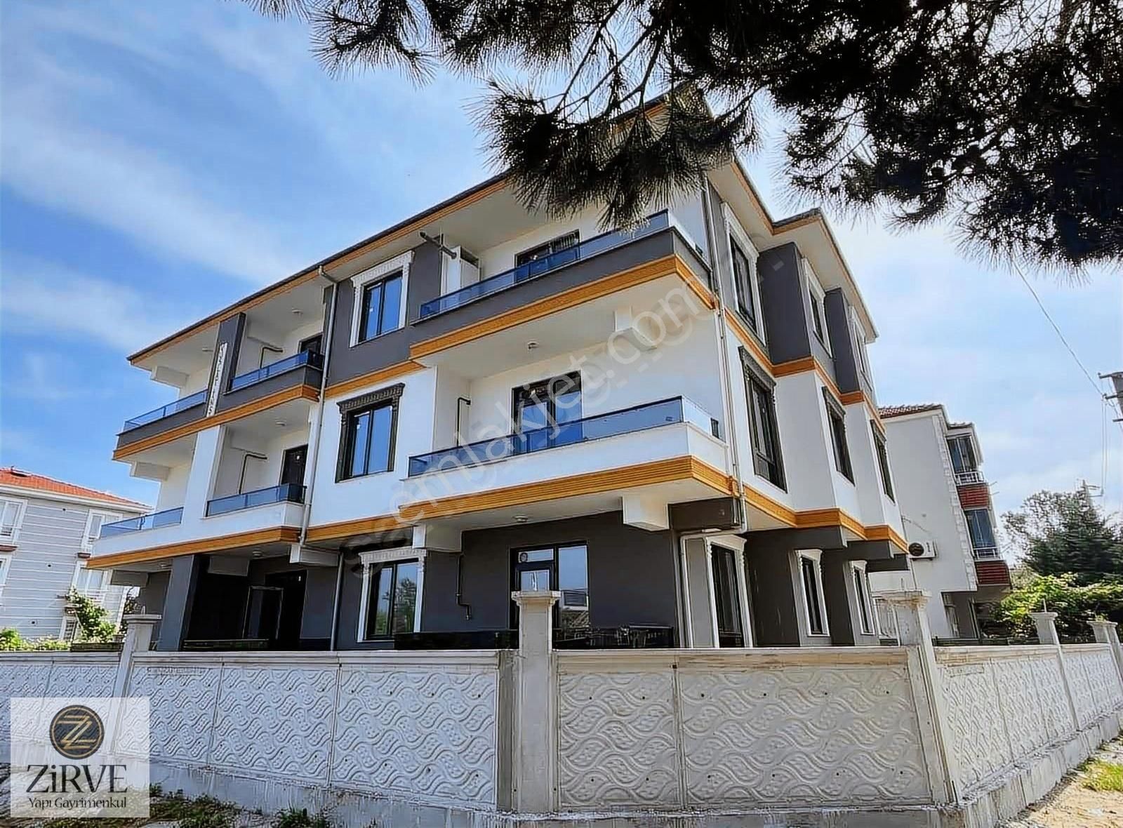 Karasu Yalı Kiralık Daire Yalı Mah Merkezde Yaz-kış Oturuma Uygun 2+1 Mutfak Ayrı Daire