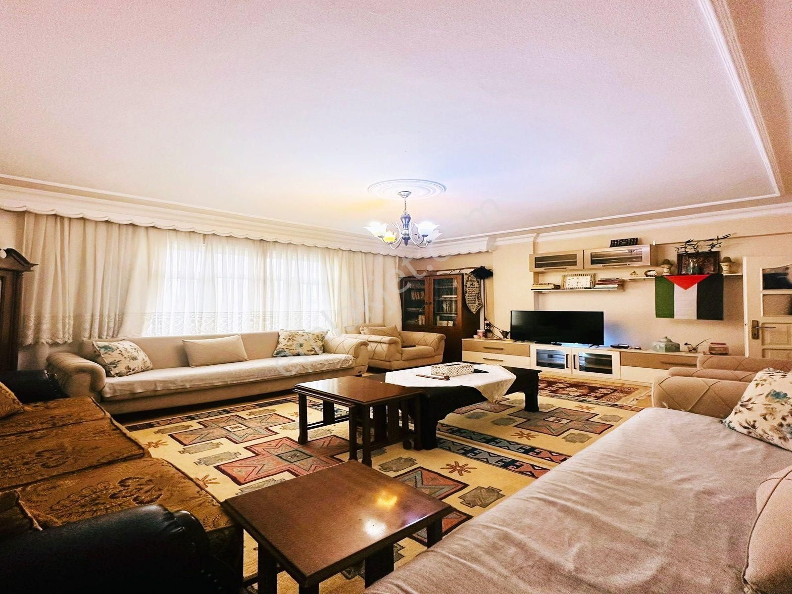 Ercin Yapı'dan Metrobüse 5 Dakika Yürüme Mesafeli Daire!! - Görsel 3