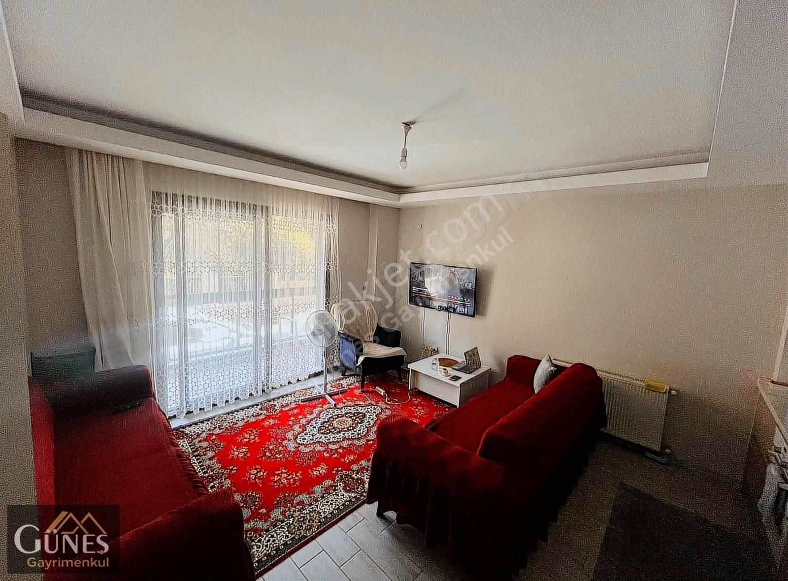 Buca Hürriyet Kiralık Daire Güneş'ten 3+1 135m2 D.gazlı Eşyalı İzbana 5dk Kiralık Daire