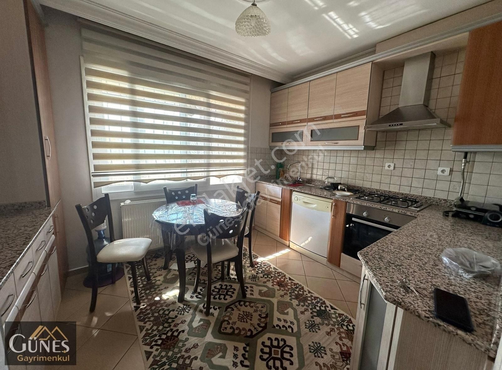 Buca İnkılap Satılık Daire Güneş'ten Şirinyer Metro 5dk 3+1 150m Y.giriş Kapalı Balkon