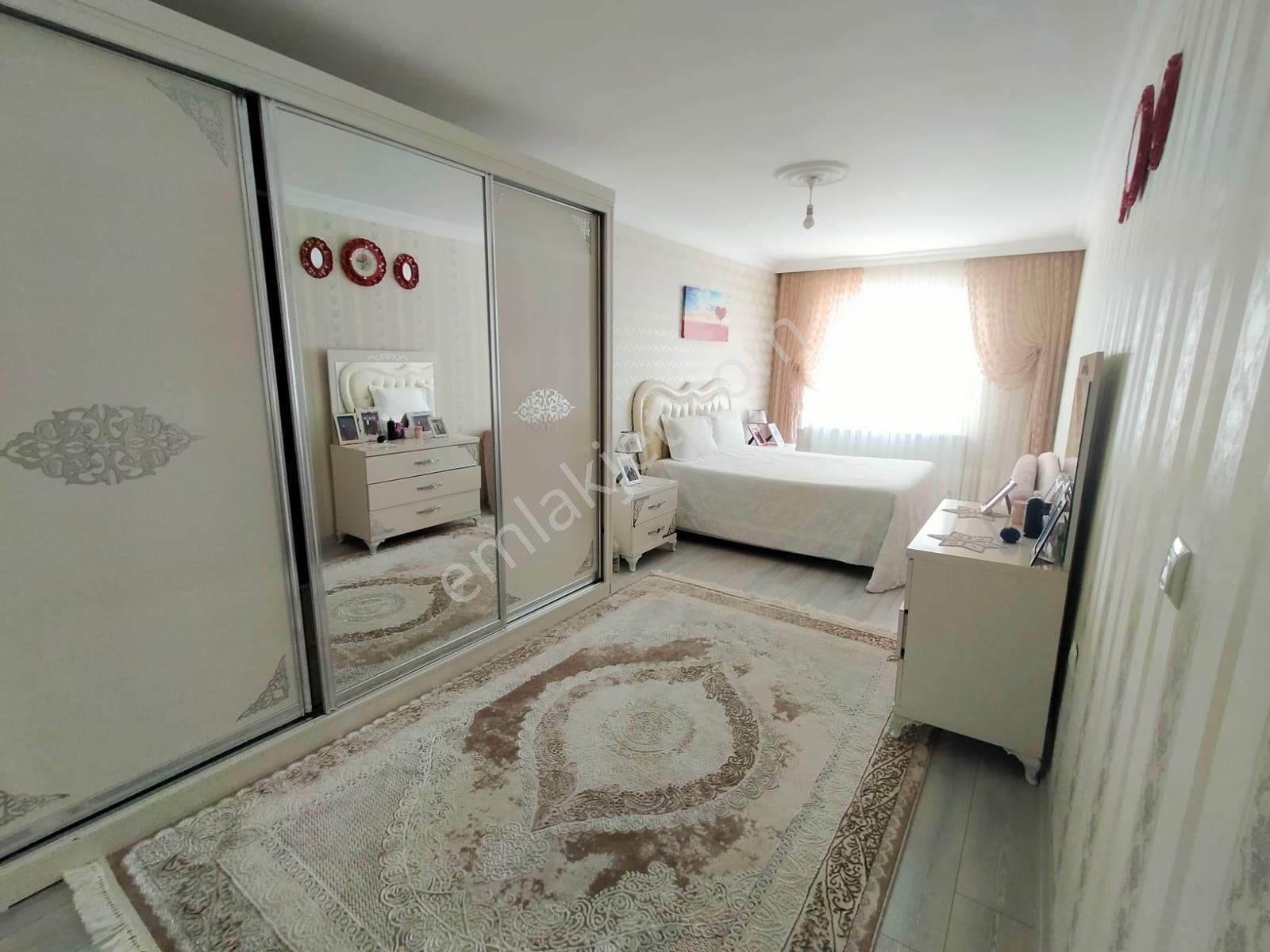 Duralialıç'ta Çift Girişli Full Yapılı Asansörlü 4+2 Satılık Dubleks !! - Görsel 15