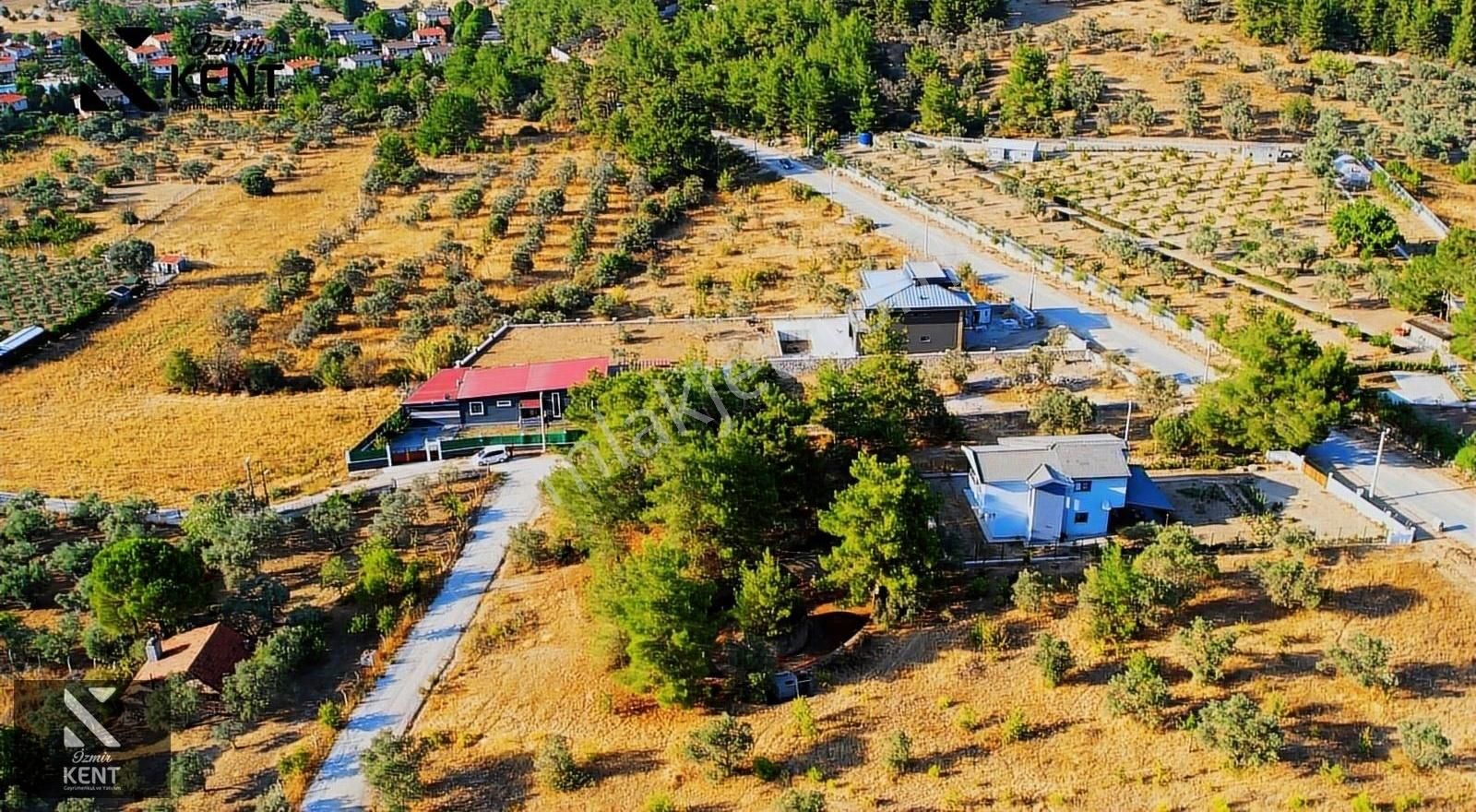 Kemalpaşa Yukarıkızılca Merkez Satılık Villa İmarlı Kemalpaşa Yukarıkızılca'da 811 M2 Villa İmarlı Arsa