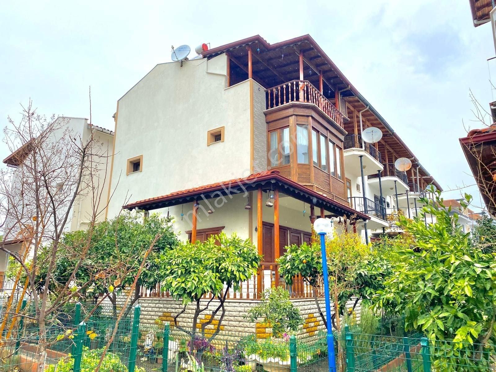 Edremit Akçay Satılık Villa Yok Artık Daire Fiyatına 3+1 Full Eşyalı Şahane Villa İlanda .!!